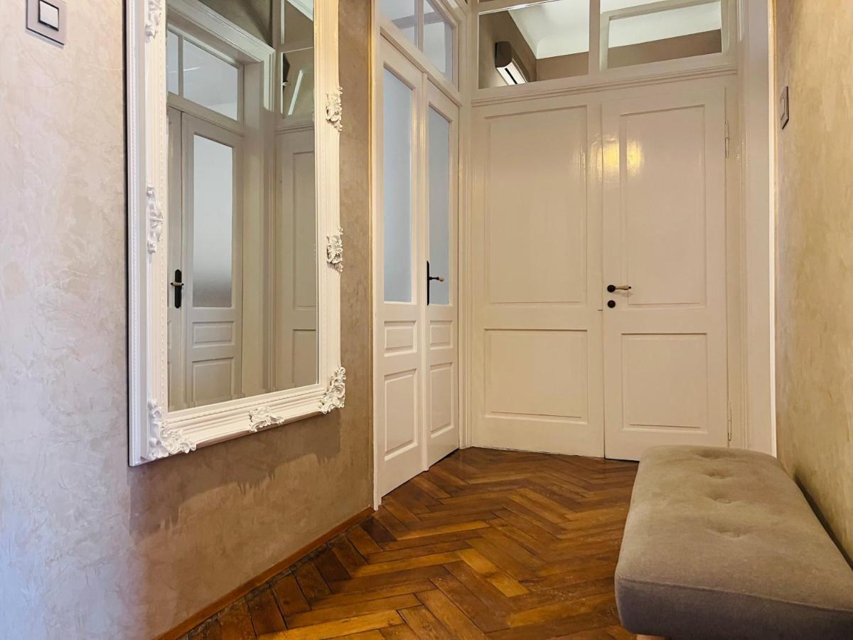 Apartment For Special Getaway Rose Pula Extérieur photo